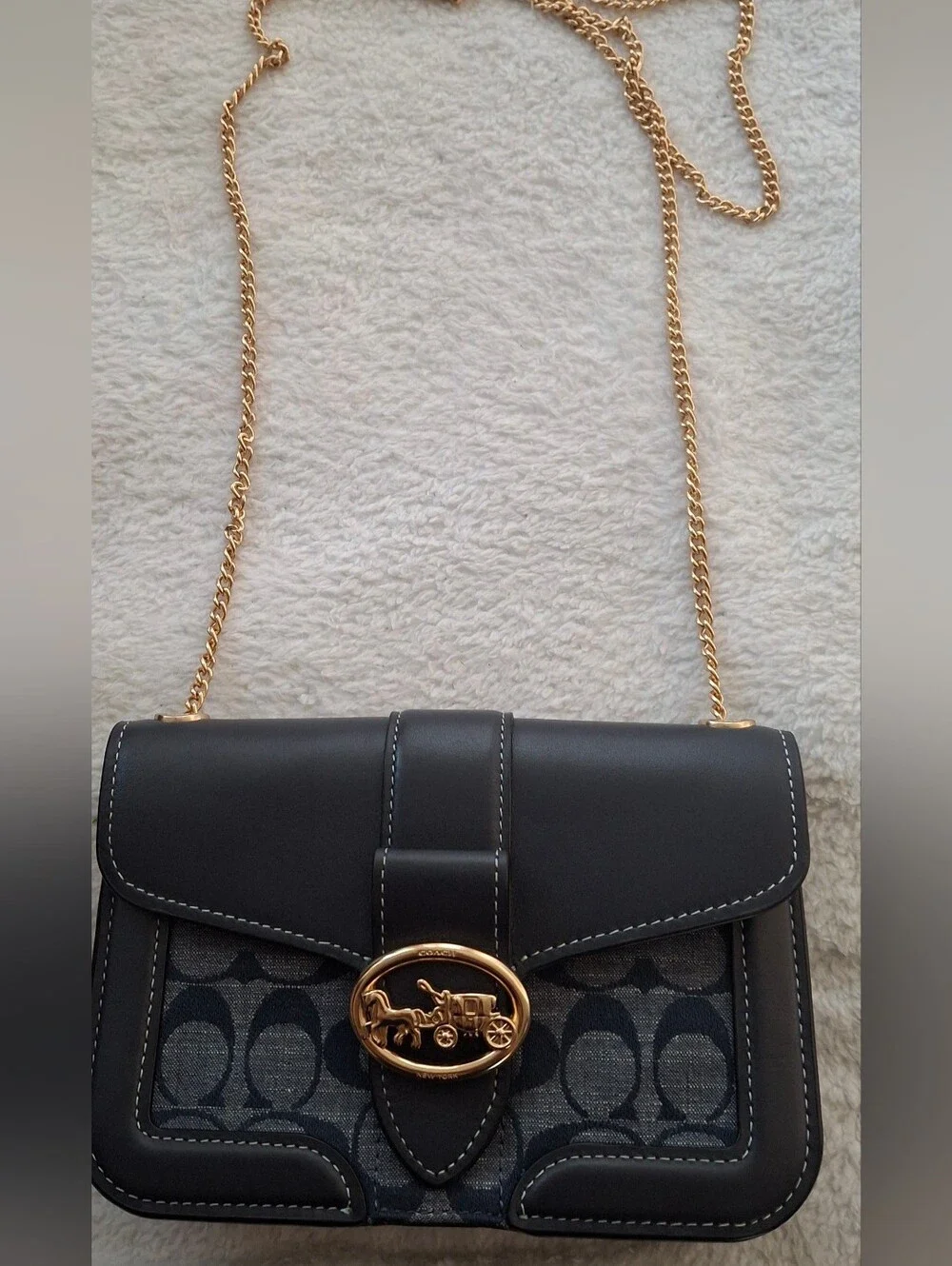 Coach chain wallet/small crossbody bag with gold chain strap